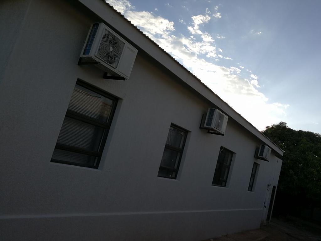 Tsumeb Guesthouse Kamho Exterior foto